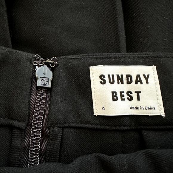 Aritzia Sunday Best Olive Pleated Mini Skirt Black - Picture 10 of 11